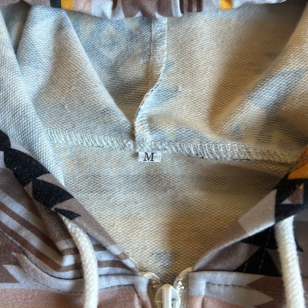 Women's *NEW* Southwestern Print Women's Full Zip Lightweight Hooded Sweater - Picture 3 of 9